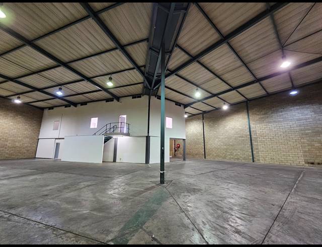 759M² WAREHOUSE TO LET IN LINBRO PARK